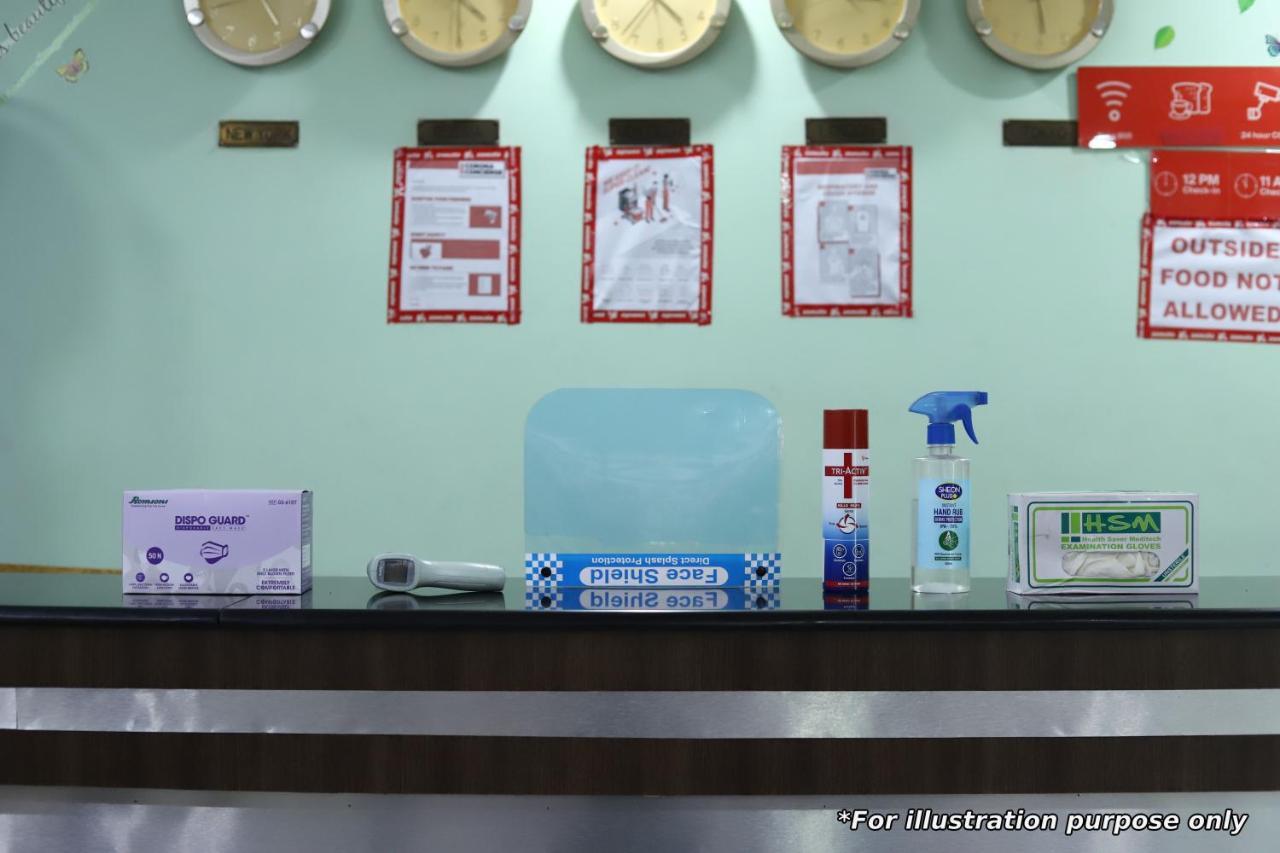 Oyo 15355 Govind Guest House Gorakhpur Exterior foto